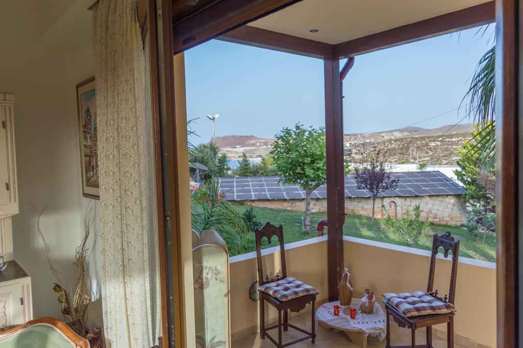 Luxury Villa קרטרוס מראה חיצוני תמונה