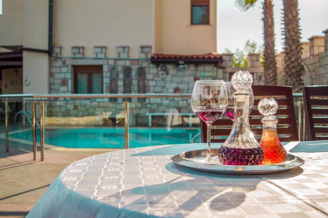 Luxury Villa קרטרוס מראה חיצוני תמונה